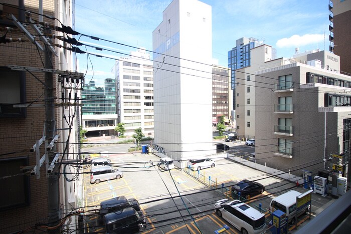 物件内観写真17　(室内からの展望)