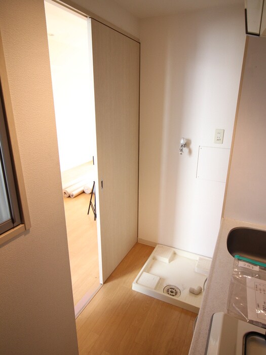 物件内観写真19　(洗濯機置場)