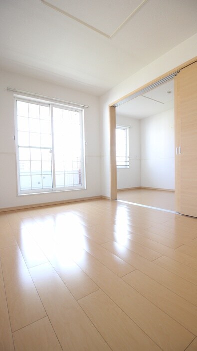 物件内観写真4　(居室)