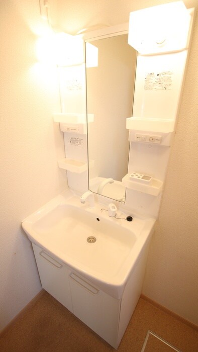 物件内観写真8　(洗面)