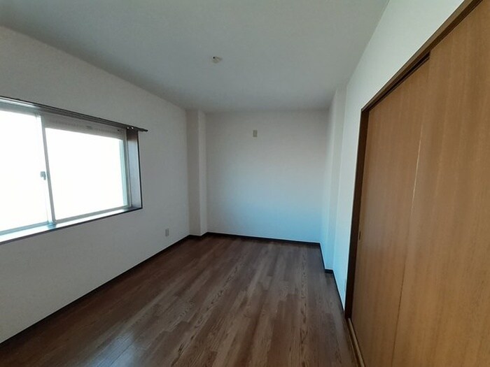 物件内観写真18　(居室)