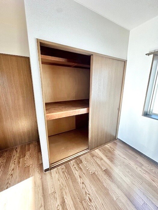 物件内観写真22　(収納)