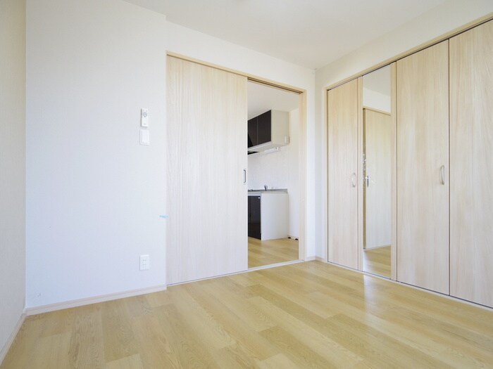 物件内観写真9　(居室)