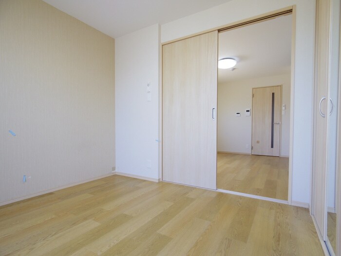 物件内観写真11　(居室)