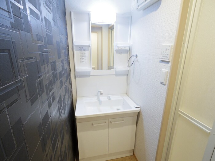 物件内観写真15　(洗面)