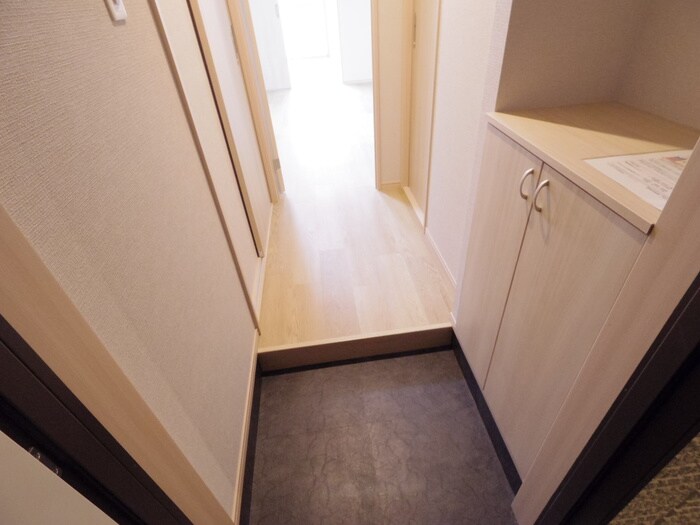 物件内観写真20　(玄関)