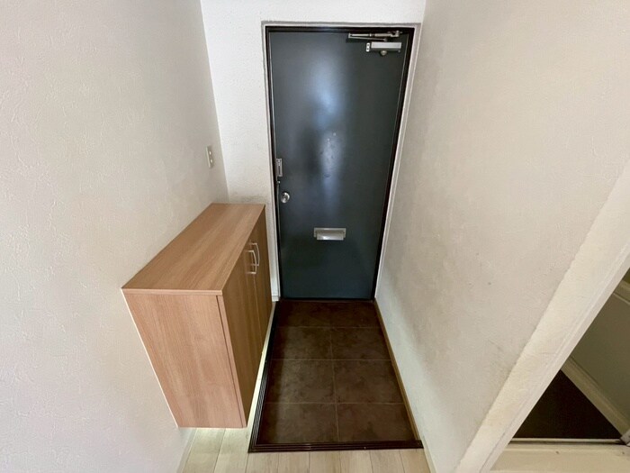 物件内観写真14　(玄関)