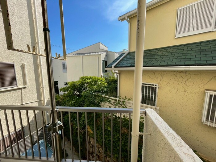 物件内観写真15　(室内からの展望)