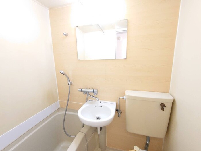 物件内観写真11　(洗面)