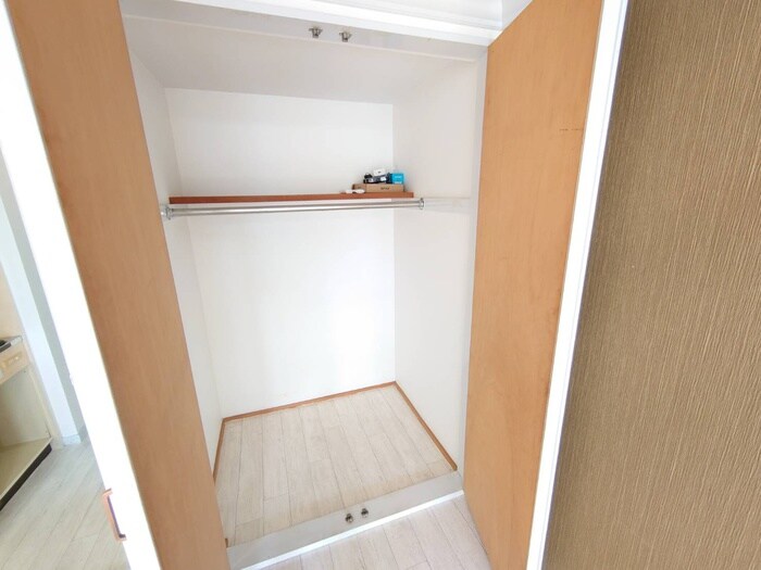 物件内観写真15　(収納)