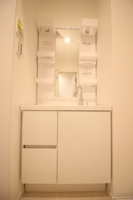 物件内観写真11　(洗面)