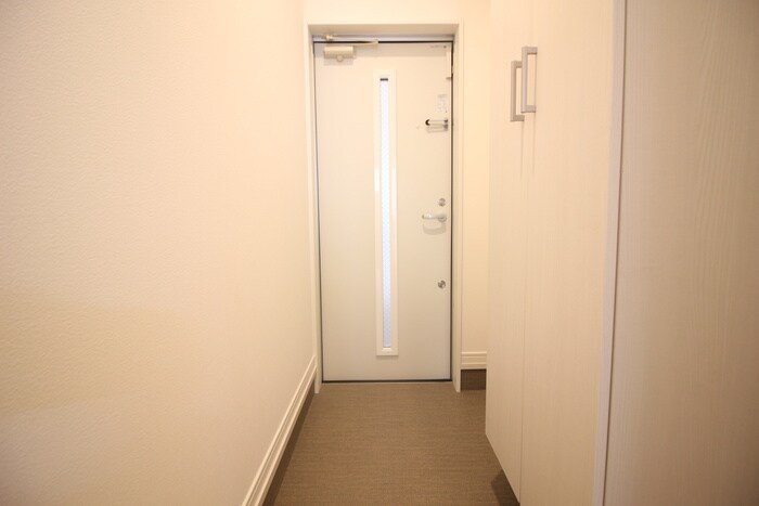 物件内観写真14　(玄関)
