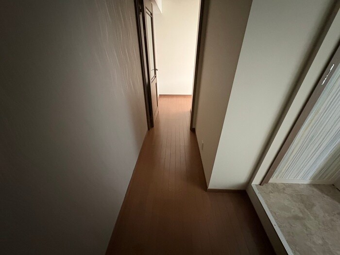 物件内観写真20　(廊下)