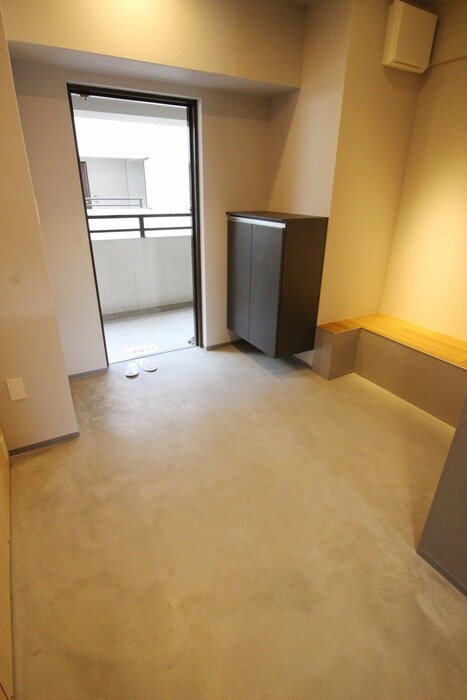 物件内観写真15　(玄関)