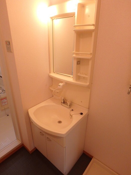 物件内観写真5　(洗面)