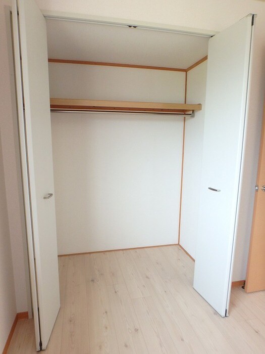 物件内観写真7　(収納)