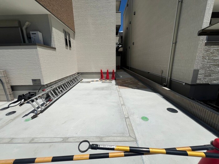 物件外観写真4　(駐車場)