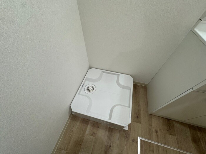 物件内観写真10　(洗濯機置場)