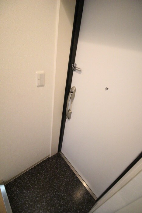 物件内観写真18　(玄関)