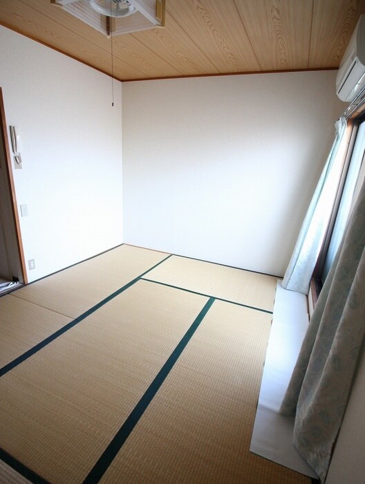 物件内観写真9　(居室)