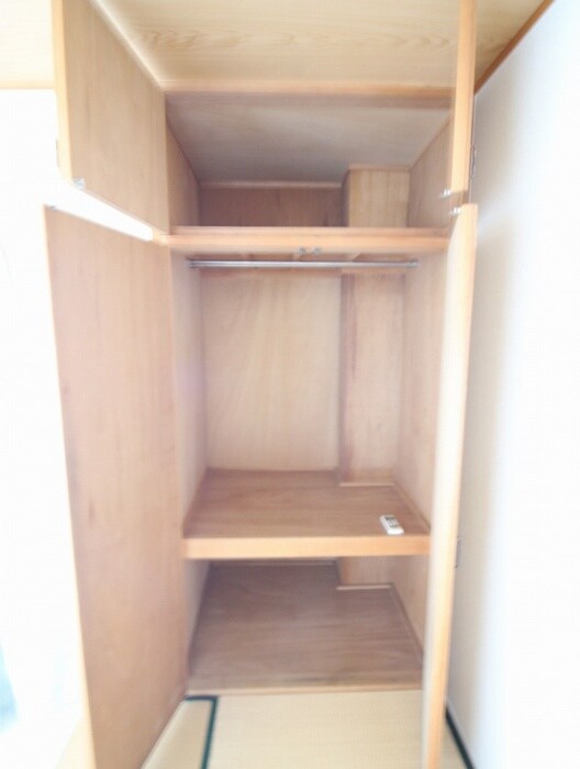 物件内観写真12　(収納)