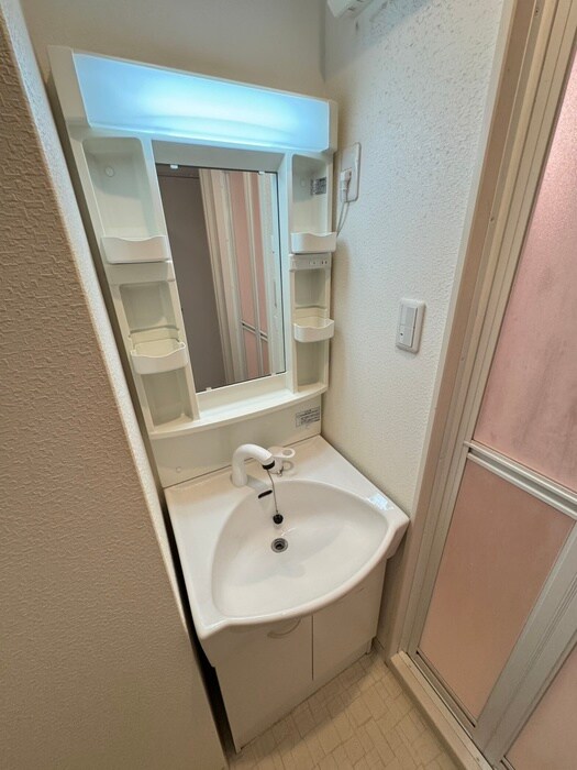 物件内観写真8　(洗面)