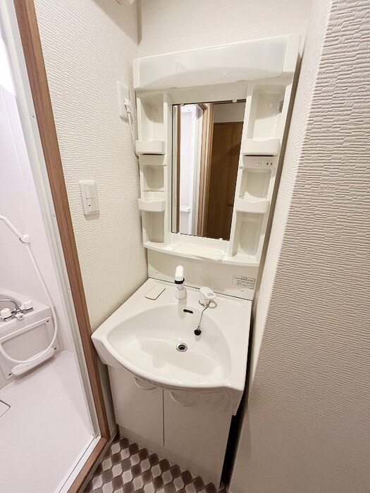 物件内観写真9　(洗面)