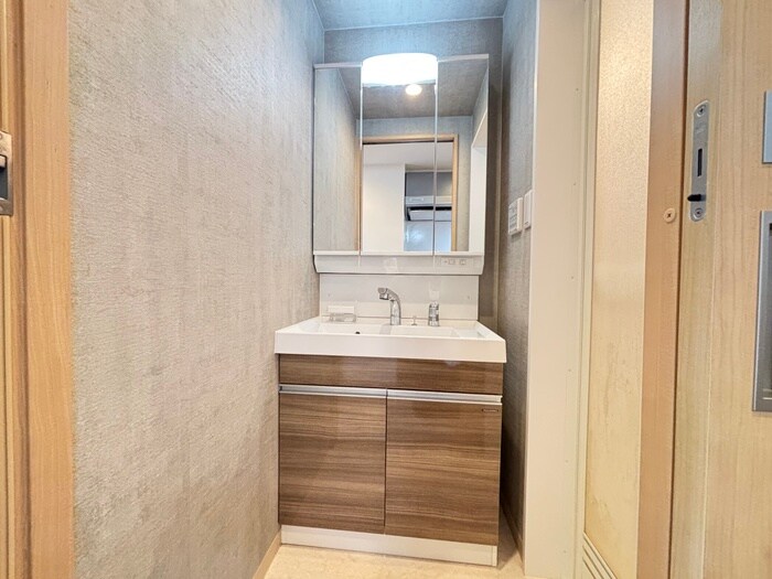 物件内観写真11　(洗面)