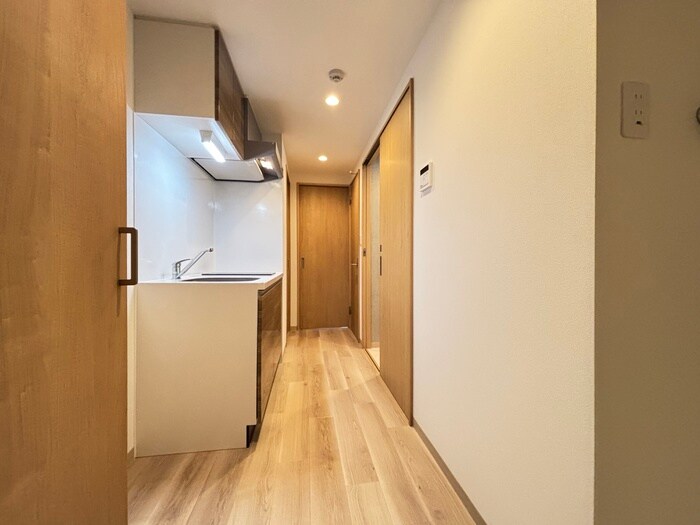 物件内観写真18　(廊下)