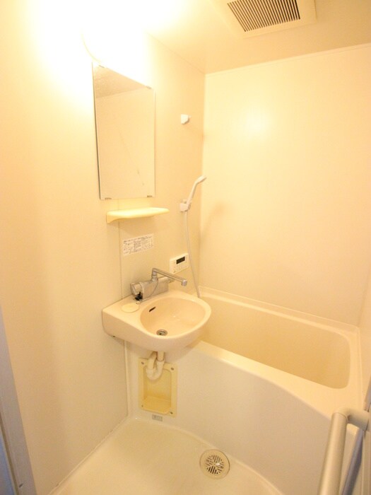 物件内観写真10　(バス／シャワールーム等)