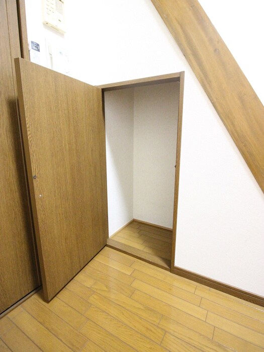 物件内観写真15　(収納)