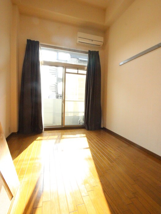 物件内観写真16　(居室)