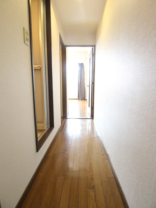 物件内観写真20　(廊下)
