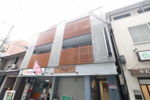 EXIT13外観写真