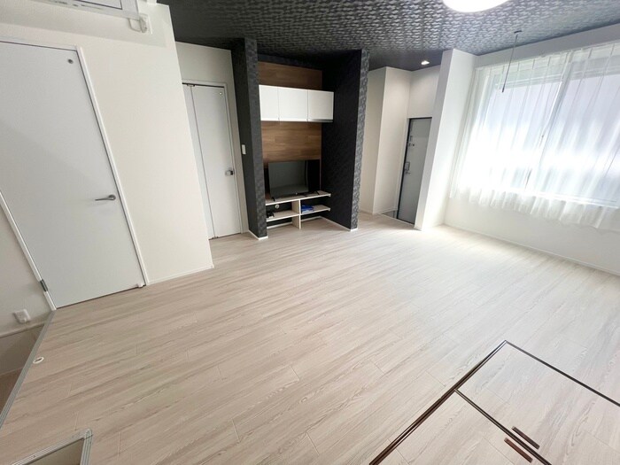 物件内観写真1　(居室)