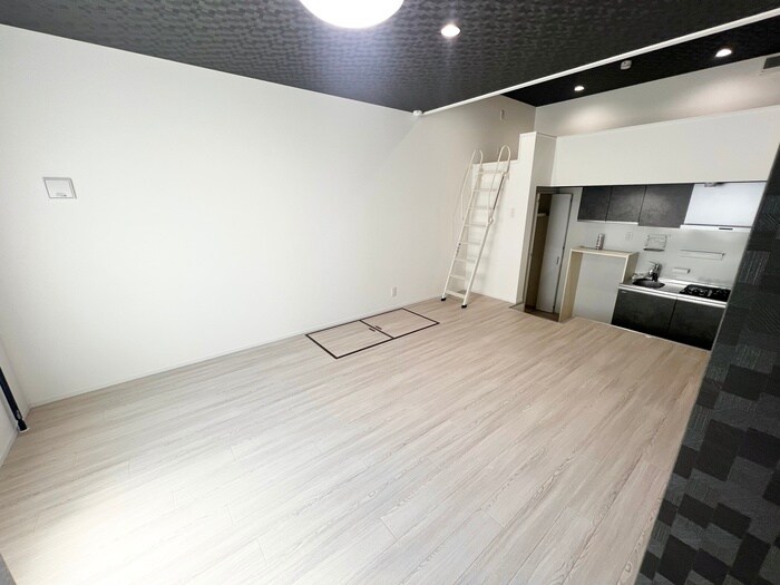 物件内観写真3　(居室)