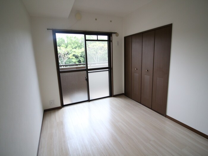 物件内観写真11　(居室)