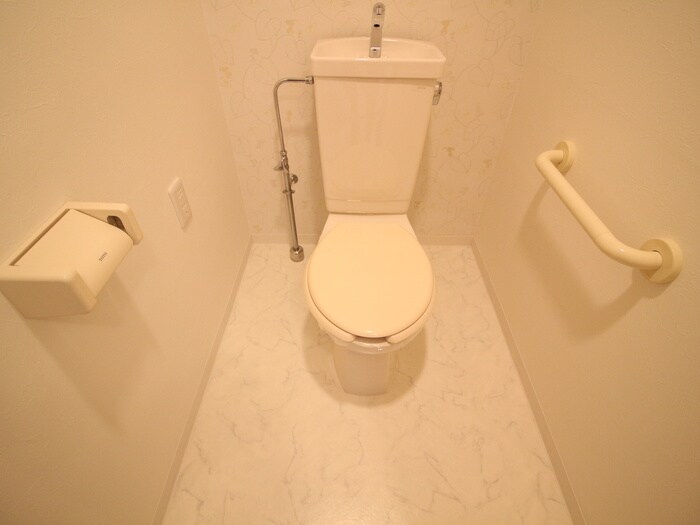 物件内観写真16　(トイレ)