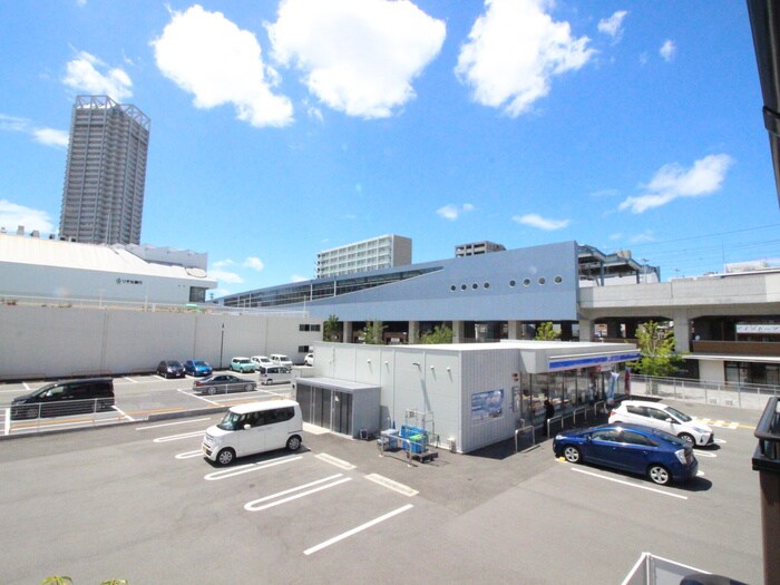 物件内観写真15　(室内からの展望)