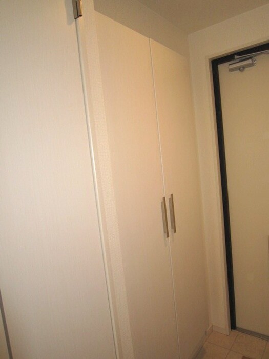 物件内観写真10　(靴箱)