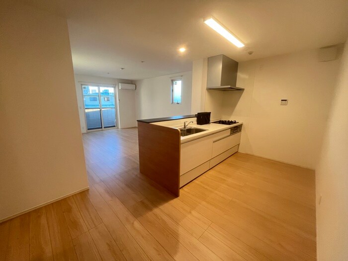 物件内観写真8　(居室)