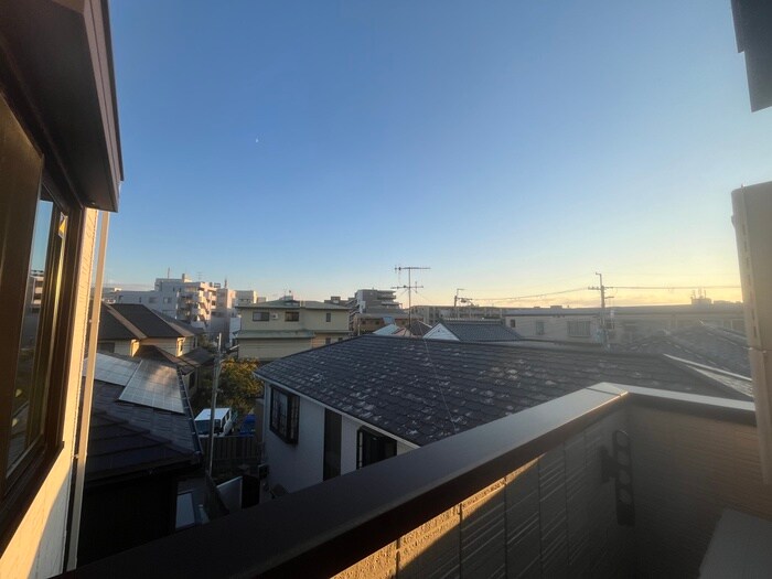 物件内観写真18　(室内からの展望)