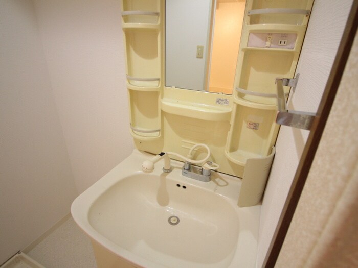 物件内観写真8　(洗面)