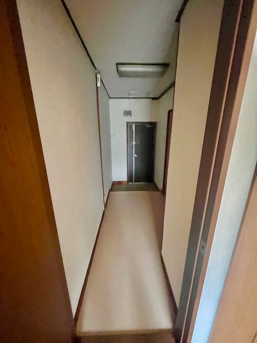 物件内観写真15　(廊下)