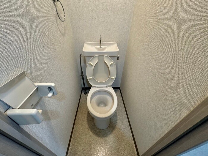 物件内観写真12　(トイレ)
