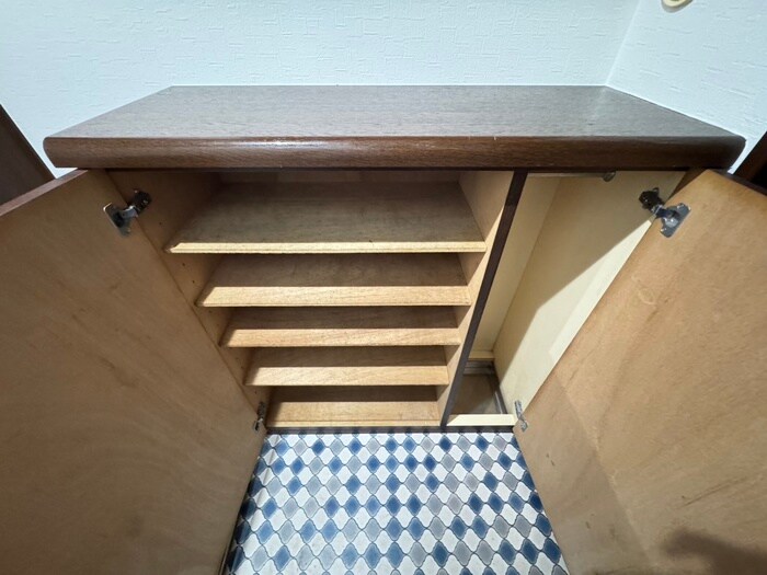 物件内観写真18　(靴箱)
