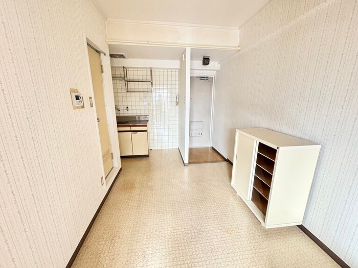 物件内観写真8　(居室)