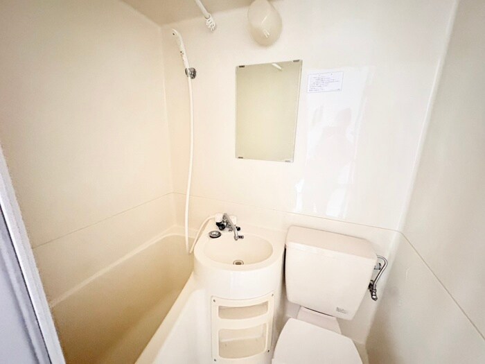 物件内観写真12　(トイレ)