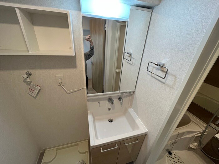 物件内観写真9　(洗面)