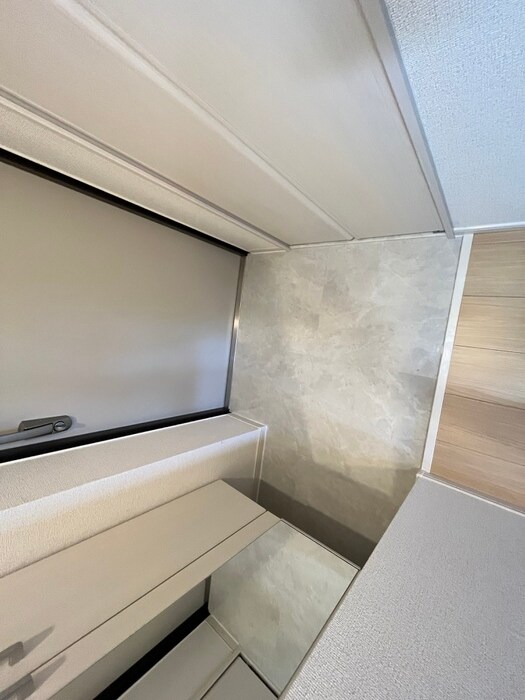 物件内観写真15　(玄関)